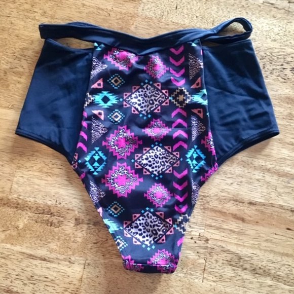 NWOT ASOS Swim bottoms size 10 - Picture 2 of 4